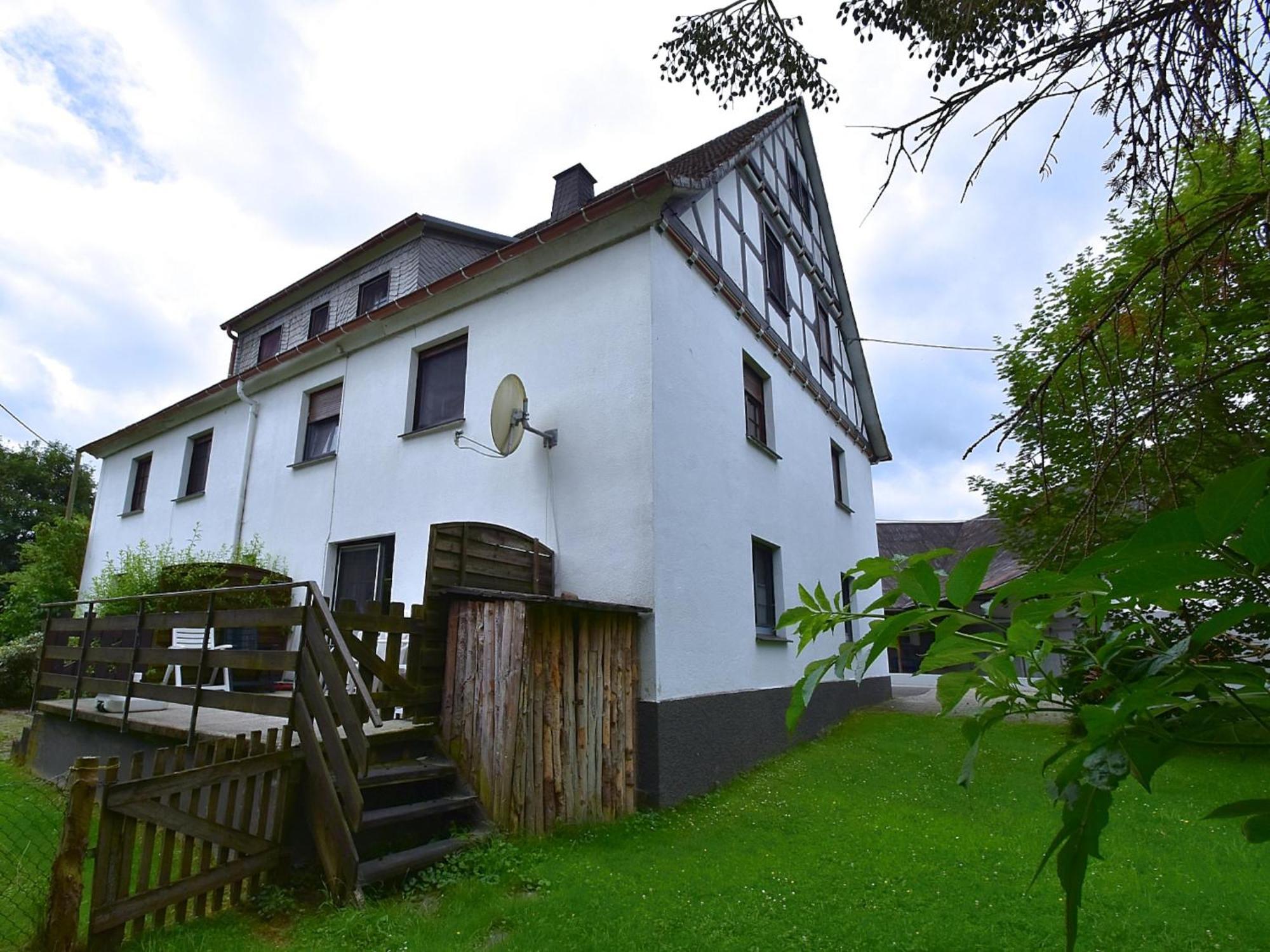 Cosy Apartment In Menkhausen Near The Ski Area Шмаленберг Екстериор снимка