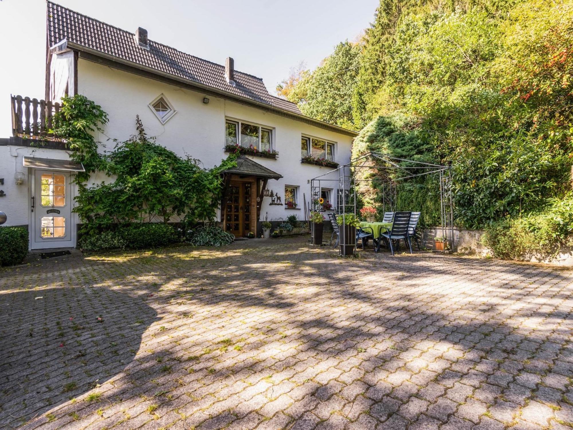 Cosy Apartment In Menkhausen Near The Ski Area Шмаленберг Екстериор снимка